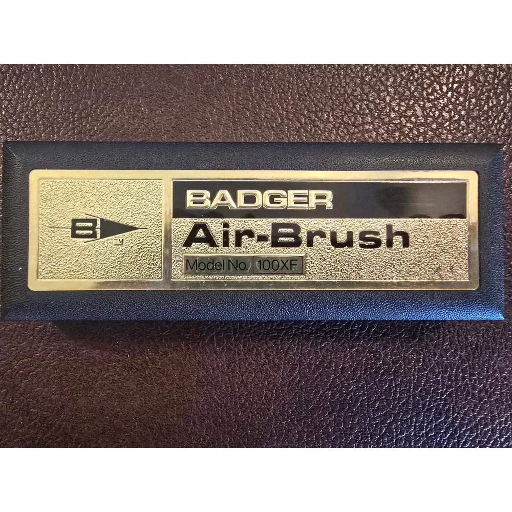 Badger 180-11 Oilless Compressor 100XF‎ Airbrush Kit with Instructional Books